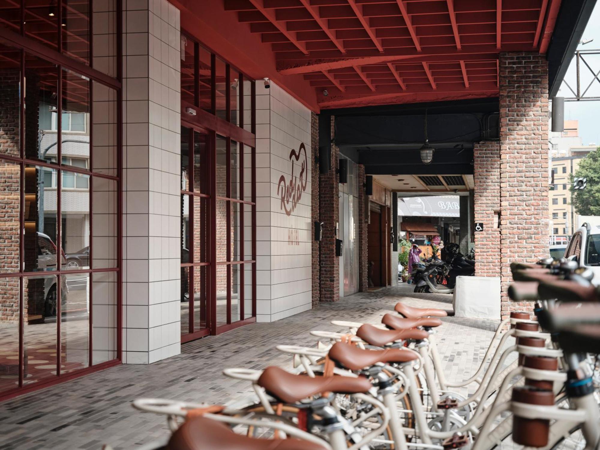 Reddot Hotel Taichung Exterior foto
