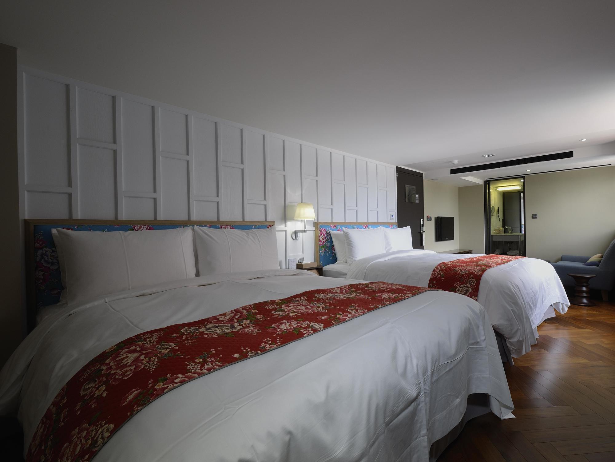 Reddot Hotel Taichung Exterior foto