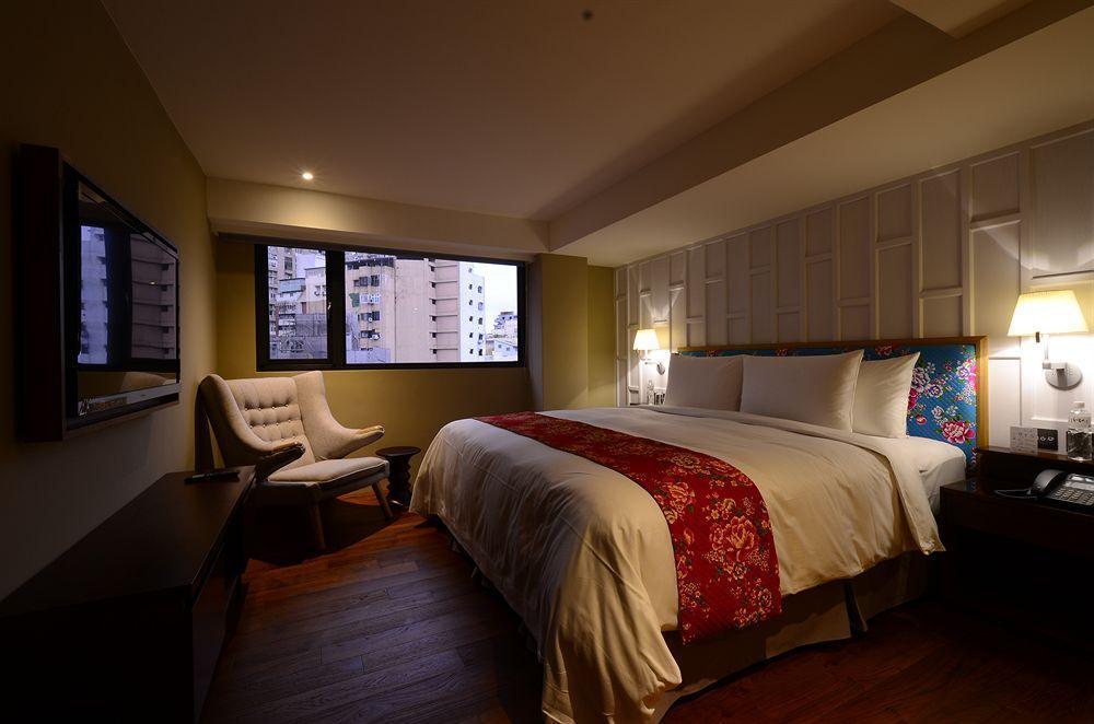 Reddot Hotel Taichung Exterior foto